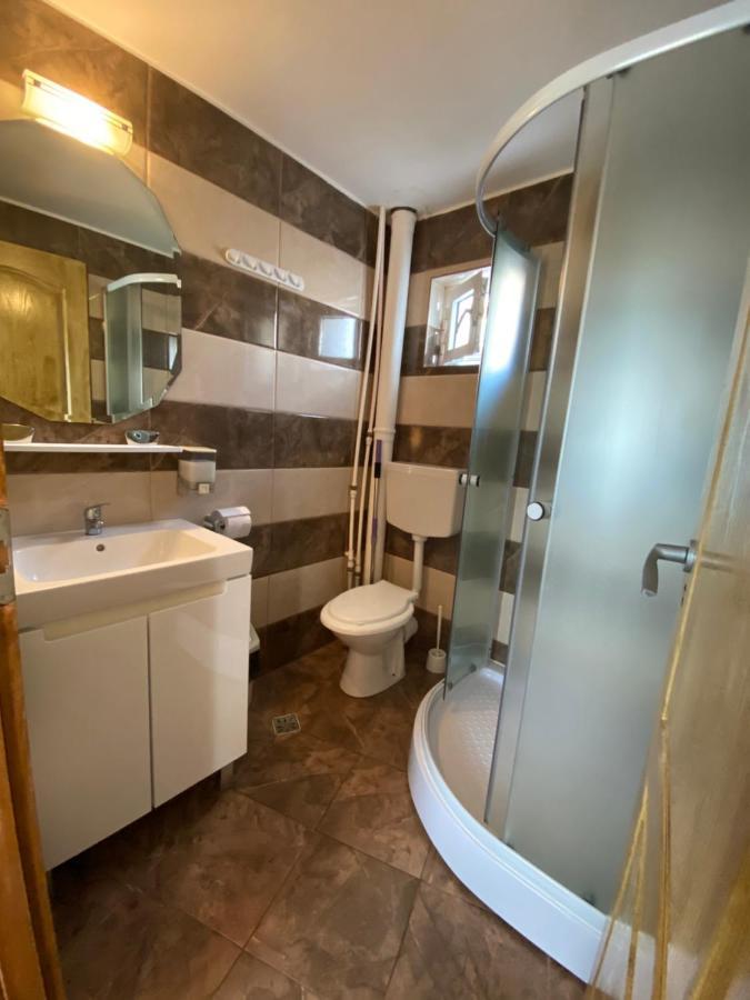Hotel Casa Ciobi Două Mai Exteriér fotografie
