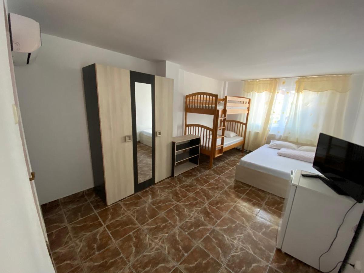 Hotel Casa Ciobi Două Mai Exteriér fotografie