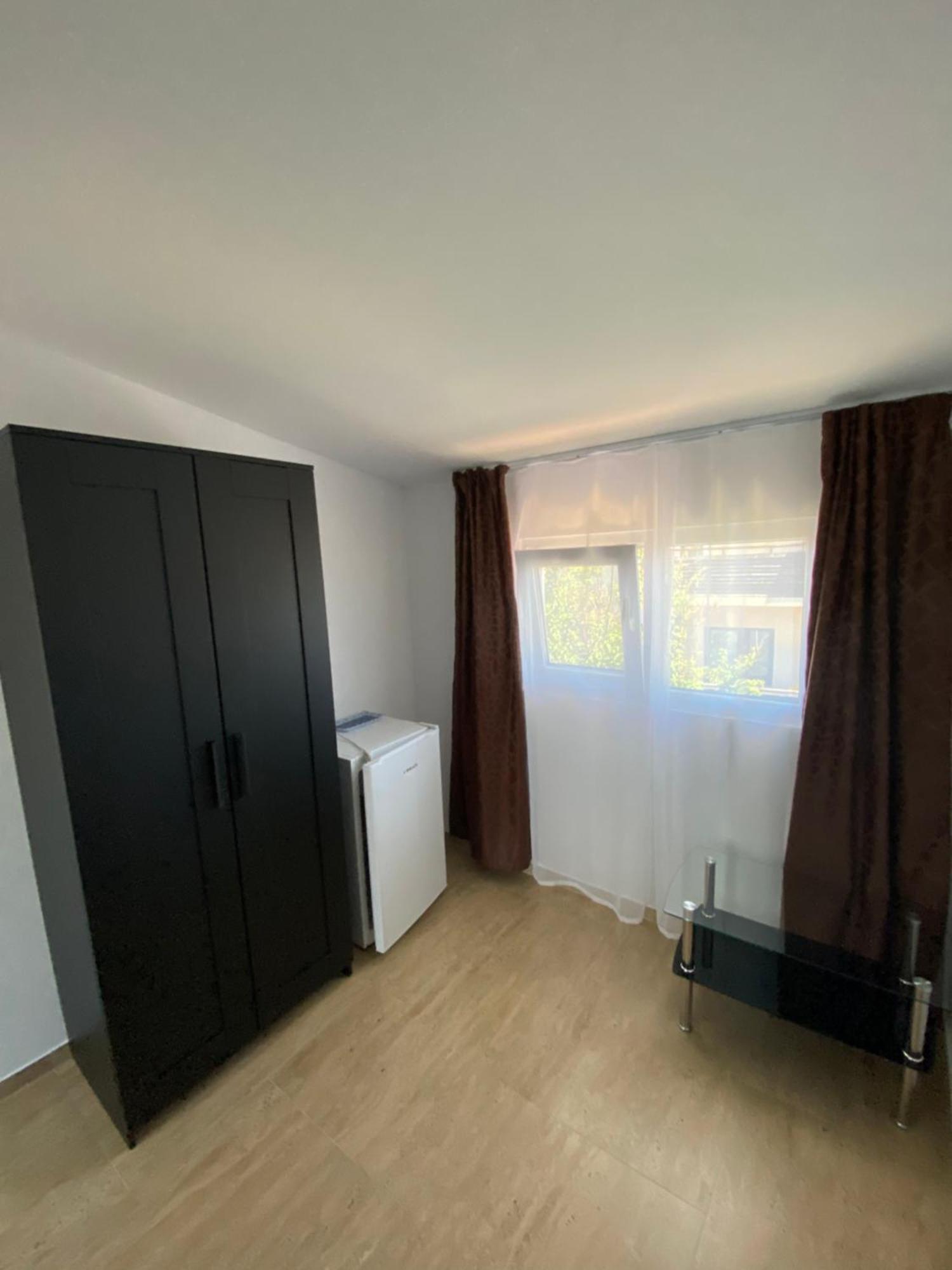 Hotel Casa Ciobi Două Mai Exteriér fotografie