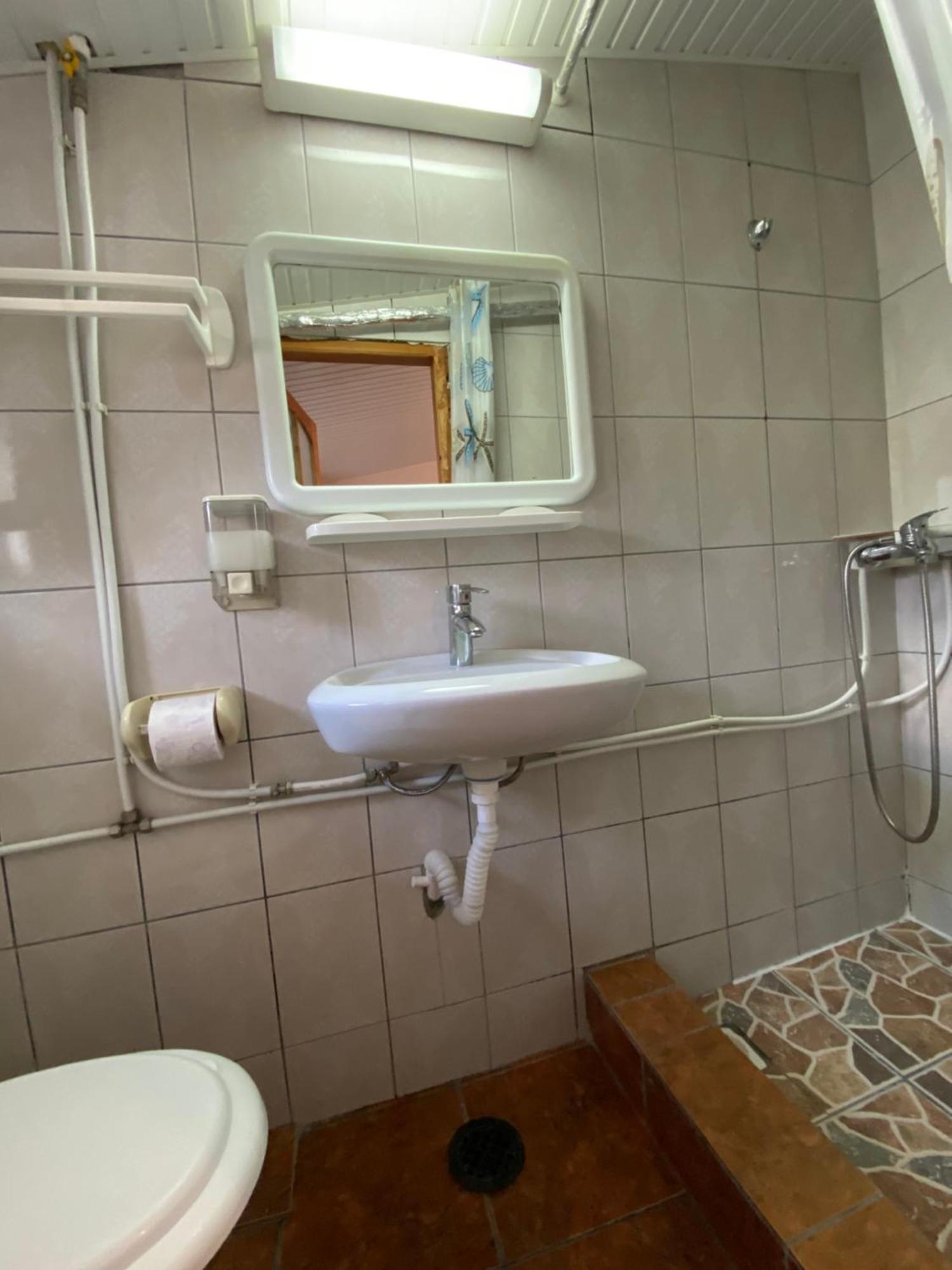 Hotel Casa Ciobi Două Mai Pokoj fotografie